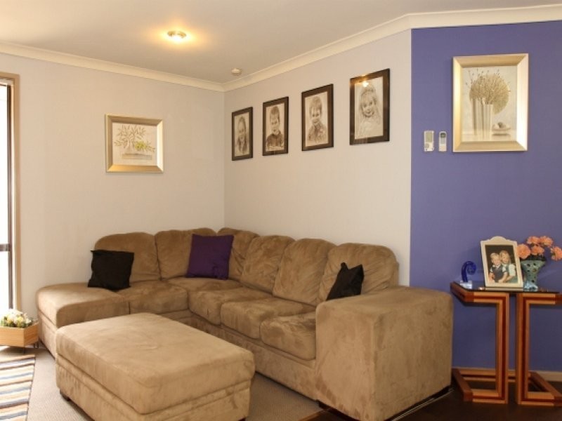 34 Sunnybar Parade, Karabar NSW 2620