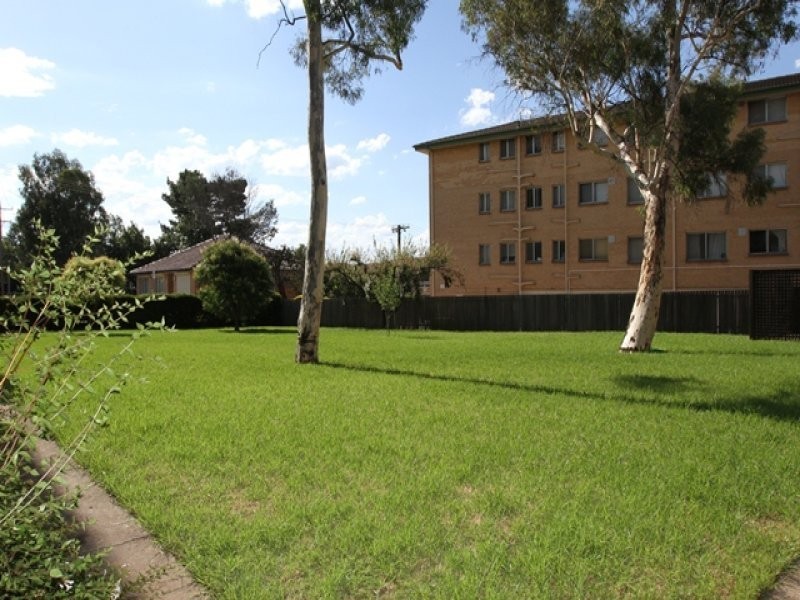 13/12 King Street, Queanbeyan NSW 2620