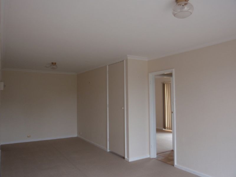 9/13-15 Mowatt Street, Queanbeyan NSW 2620