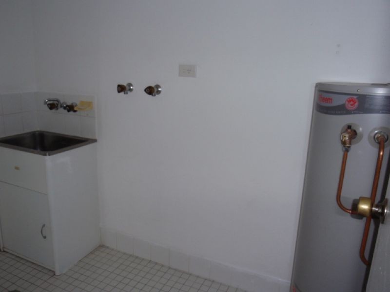 9/13-15 Mowatt Street, Queanbeyan NSW 2620
