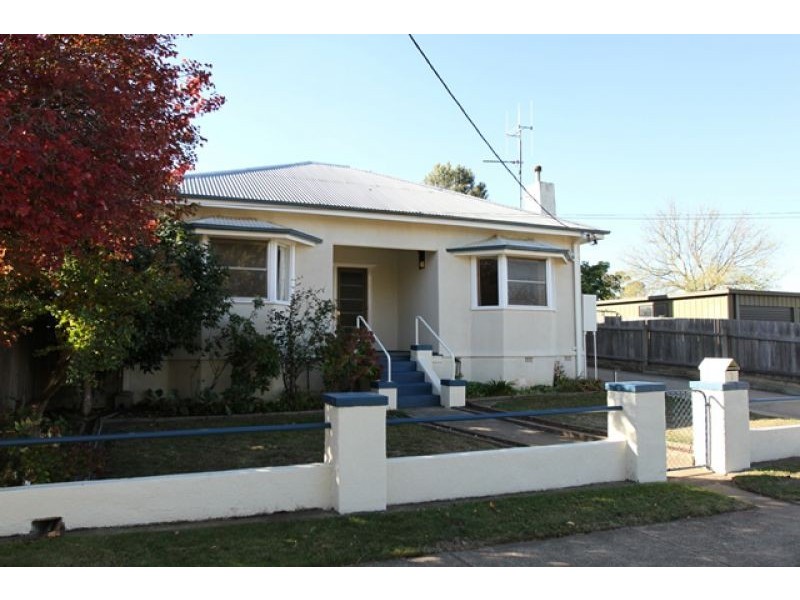 7 Tate Street, Queanbeyan NSW 2620