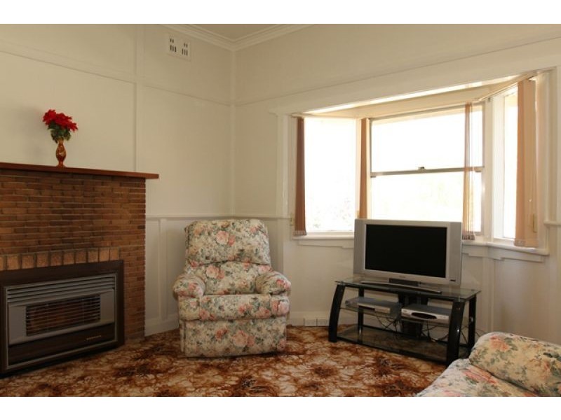 7 Tate Street, Queanbeyan NSW 2620