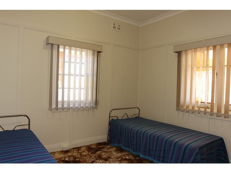 7 Tate Street, Queanbeyan NSW 2620