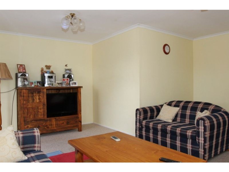 26 Waratah Street, Queanbeyan NSW 2620