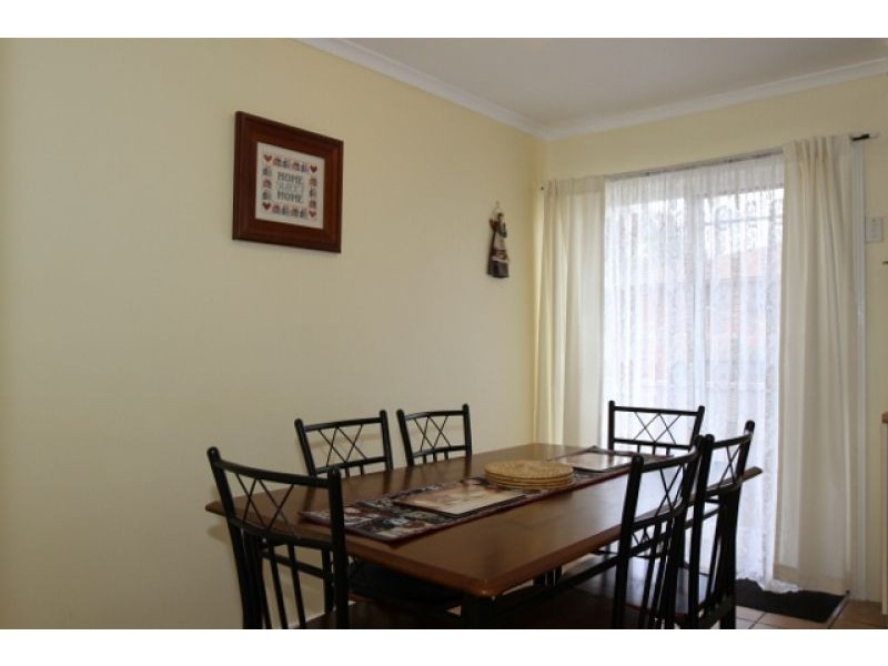 26 Waratah Street, Queanbeyan NSW 2620