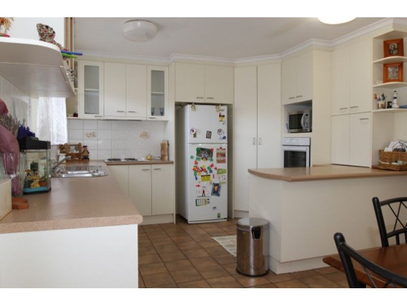 26 Waratah Street, Queanbeyan NSW 2620