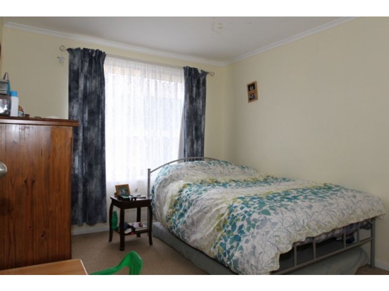 26 Waratah Street, Queanbeyan NSW 2620