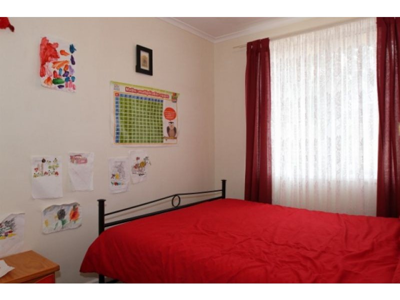 26 Waratah Street, Queanbeyan NSW 2620