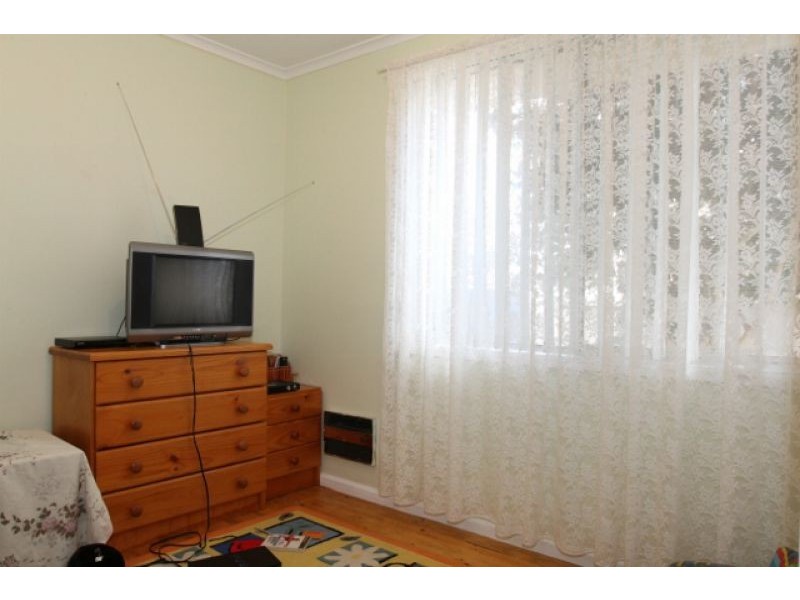 26 Waratah Street, Queanbeyan NSW 2620