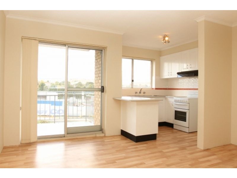 6/17 Carinya Street, Queanbeyan NSW 2620