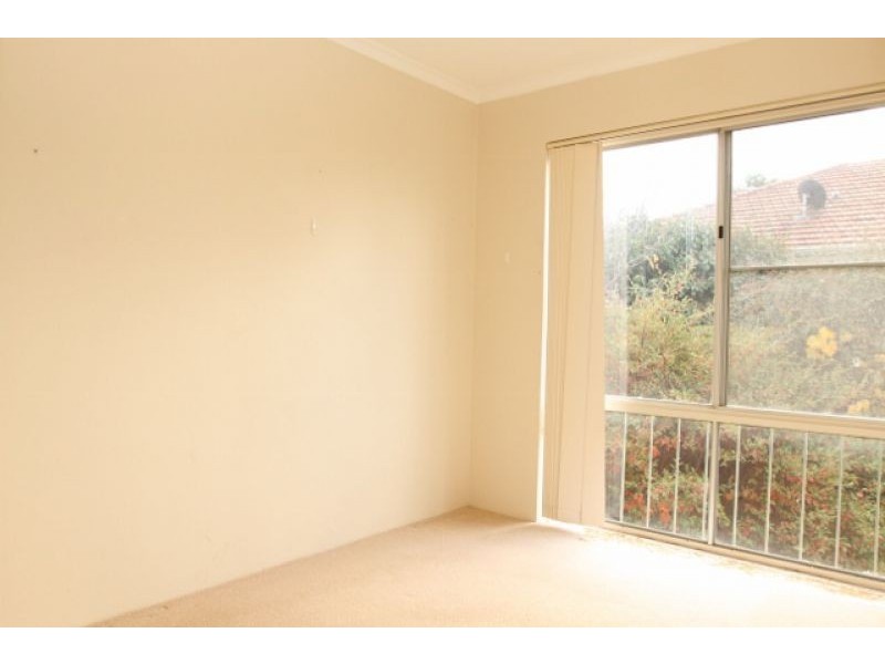 6/17 Carinya Street, Queanbeyan NSW 2620