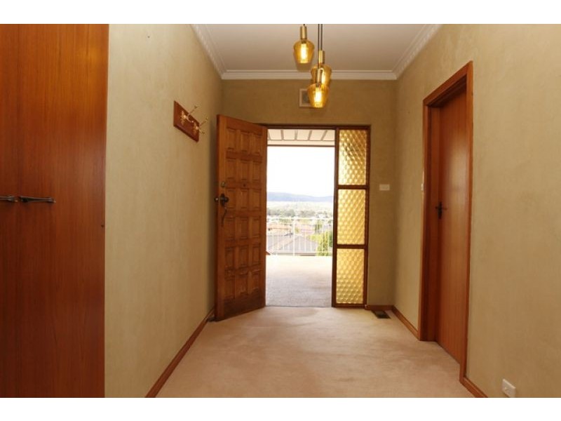 42 Brereton Street, Queanbeyan NSW 2620