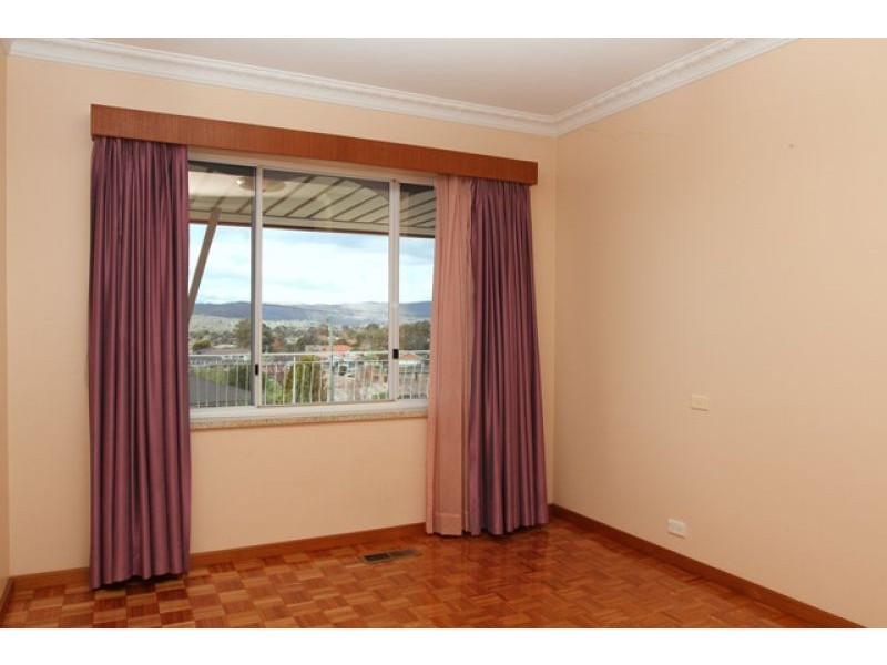 42 Brereton Street, Queanbeyan NSW 2620