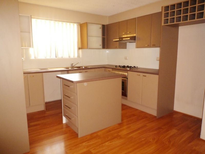 16/72 Uriarra Road, Queanbeyan NSW 2620