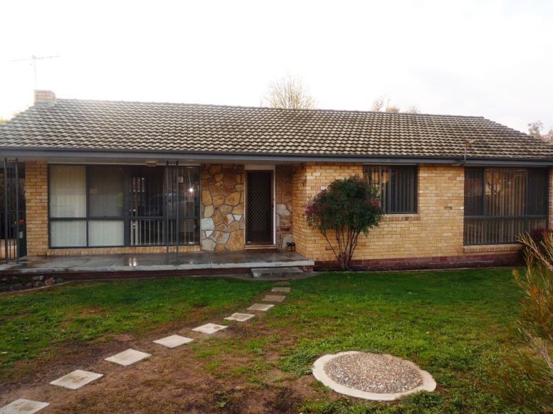 9 Gillman Place, Queanbeyan NSW 2620