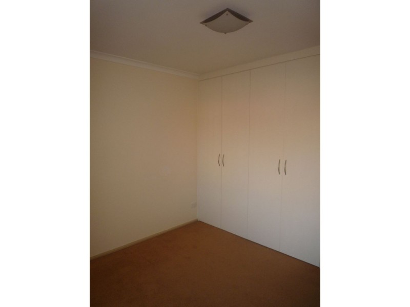 9 Gillman Place, Queanbeyan NSW 2620