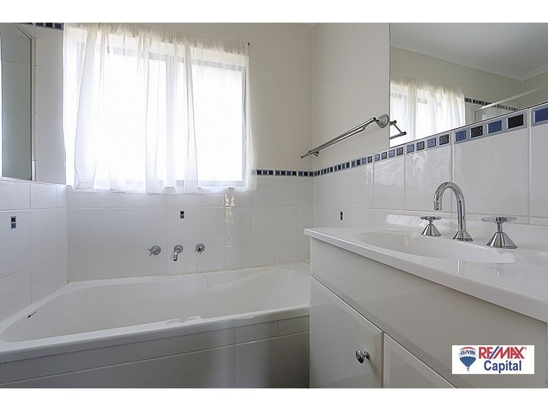 11/15 Charles Street, Queanbeyan NSW 2620
