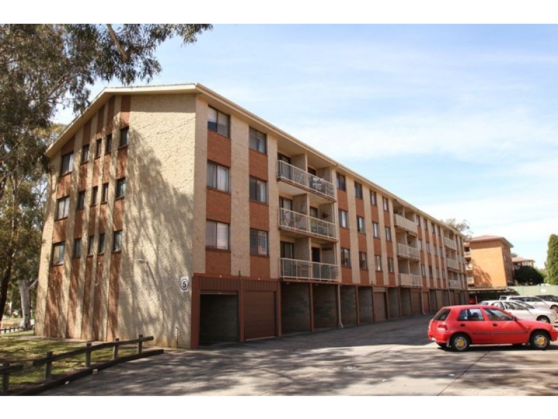 43/5 Crest Road, Queanbeyan NSW 2620