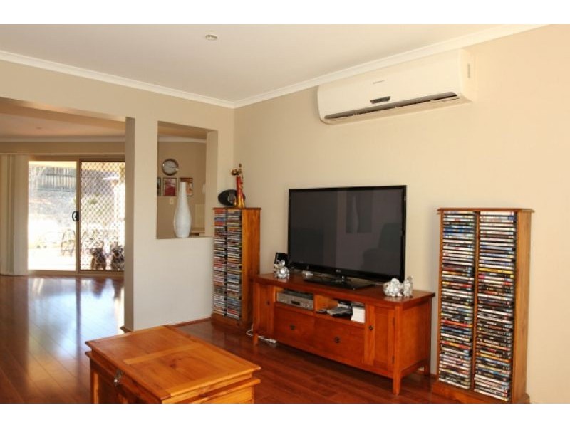 19 Telopea Place, Queanbeyan NSW 2620