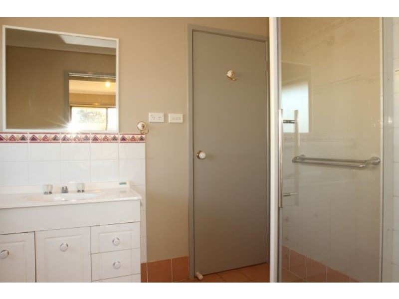 19 Telopea Place, Queanbeyan NSW 2620