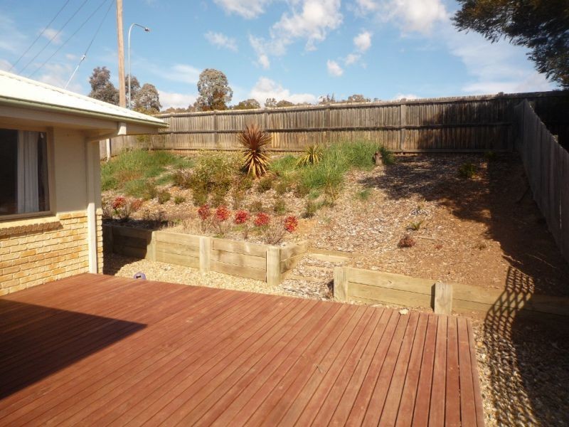 19 Telopea Place, Queanbeyan NSW 2620