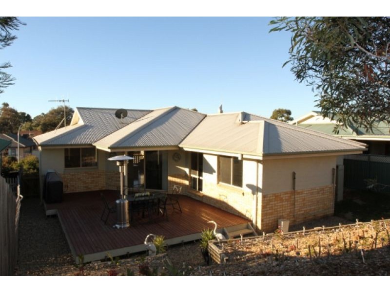 19 Telopea Place, Queanbeyan NSW 2620