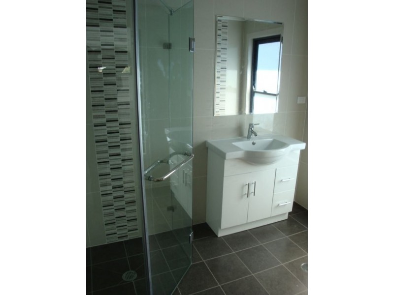 2/30 Derrima Road, Queanbeyan NSW 2620