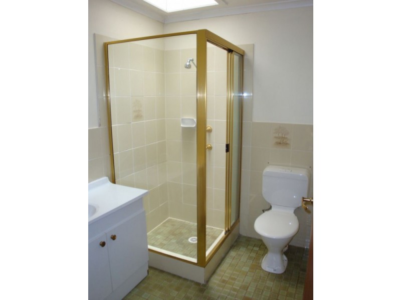 5/24 Booth Street, Queanbeyan NSW 2620