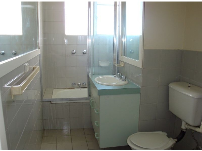 11/8-10 Stornaway Road, Queanbeyan NSW 2620