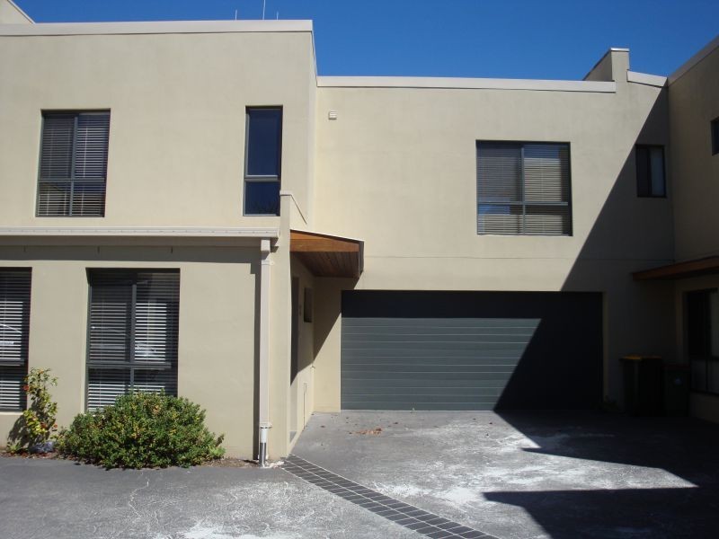 2/13 Gerald Street, Queanbeyan NSW 2620