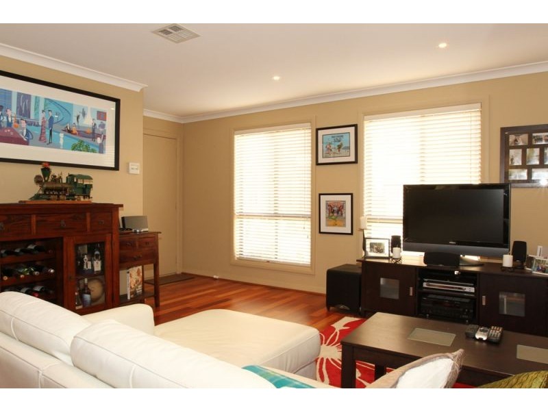 2/13 Gerald Street, Queanbeyan NSW 2620