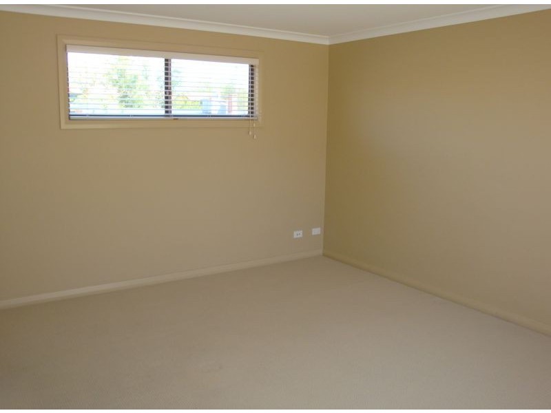 2/13 Gerald Street, Queanbeyan NSW 2620