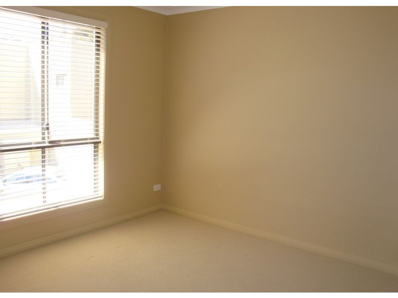 2/13 Gerald Street, Queanbeyan NSW 2620