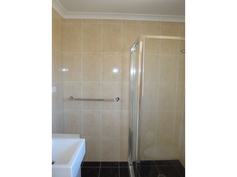 2/13 Gerald Street, Queanbeyan NSW 2620