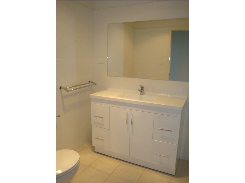 8/88 Henderson Road, Queanbeyan NSW 2620