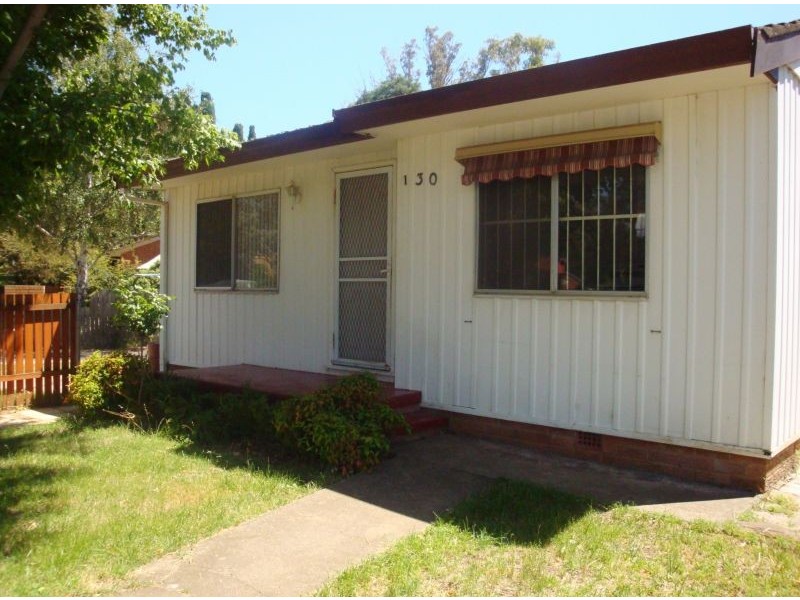 1/30 Booth Street, Queanbeyan NSW 2620