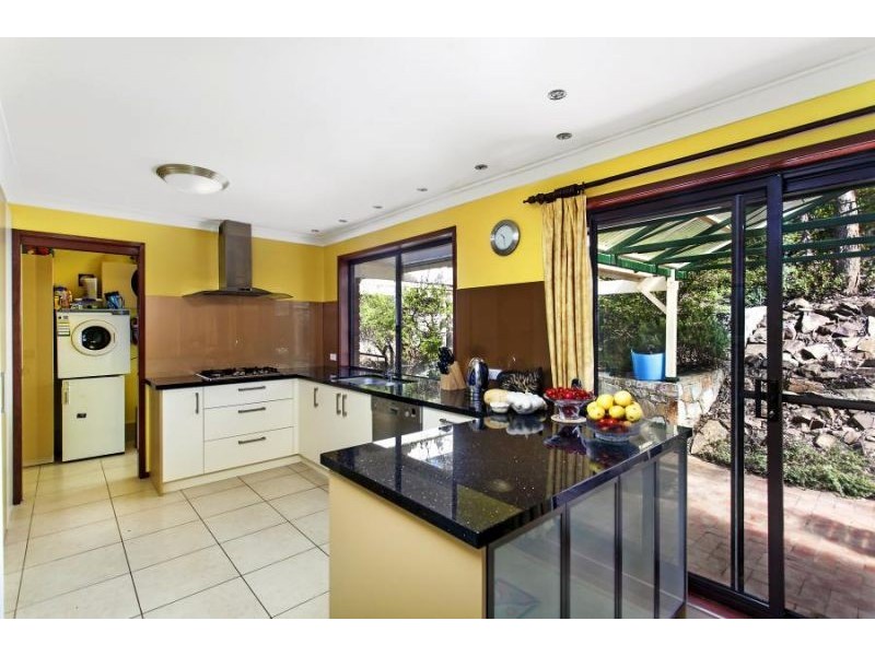 16 Temora Place, Queanbeyan NSW 2620