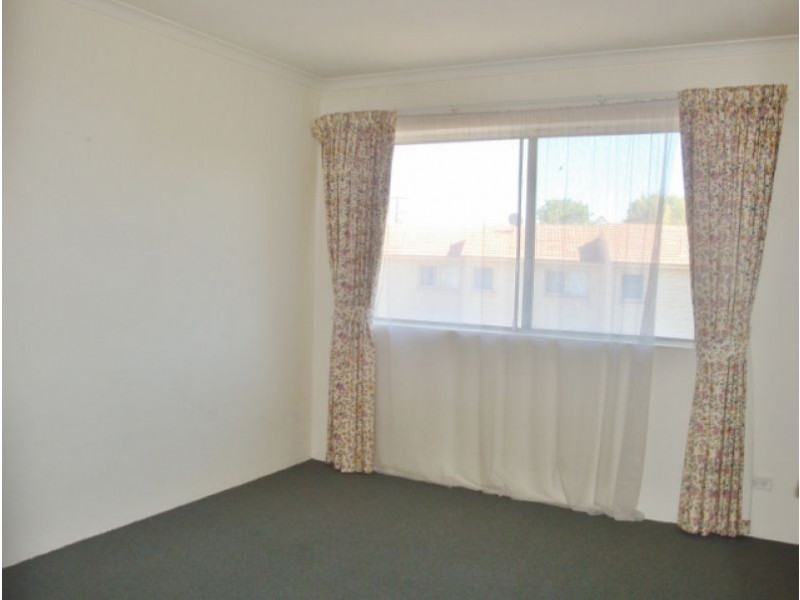 6/18 Broughton Place, Queanbeyan NSW 2620