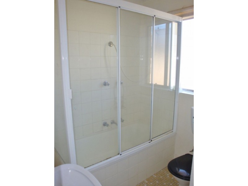 6/18 Broughton Place, Queanbeyan NSW 2620