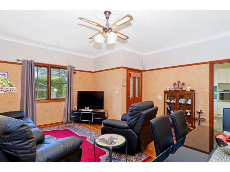 48 Henderson Road, Queanbeyan NSW 2620