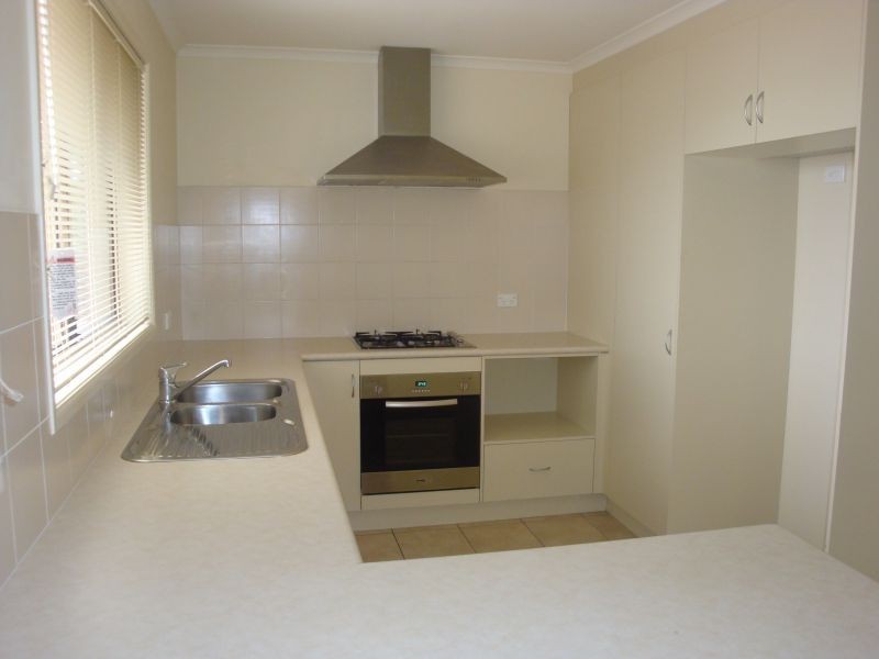 1/43-47 Hutchinson Circuit, Queanbeyan NSW 2620