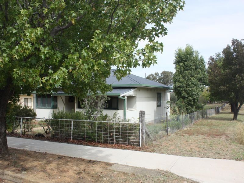 64 Martin  Street, Coolah NSW 2843