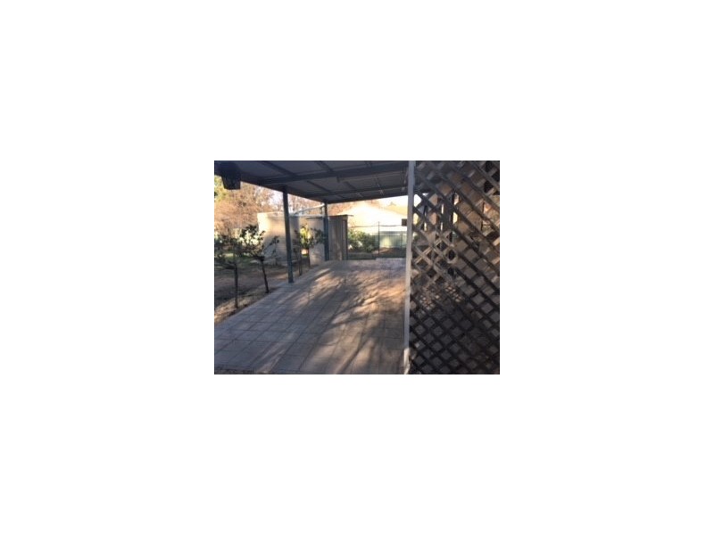 9 Irwin Street, Coolah NSW 2843