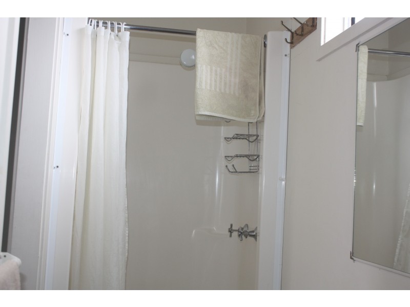 Cabin 23 Coolah Home Base Caravan Park, Coolah NSW 2843