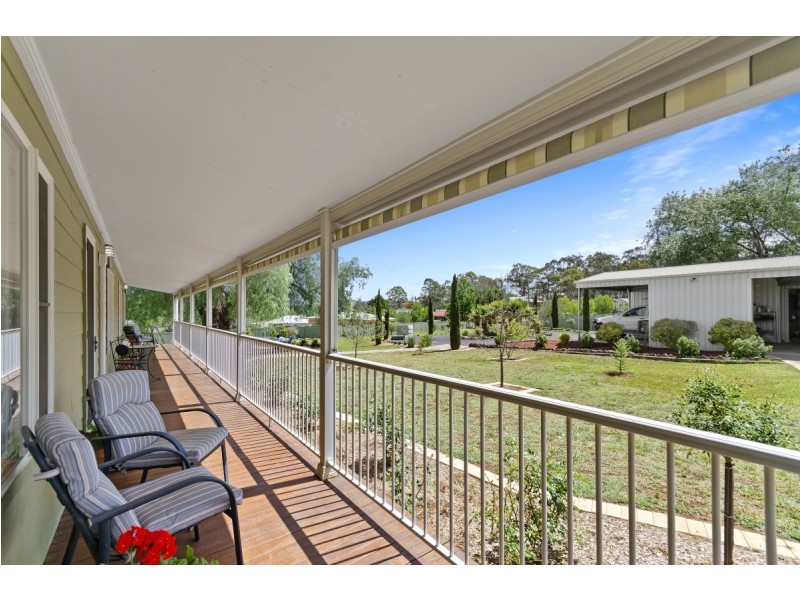10 Cameron Place, Coolah NSW 2843