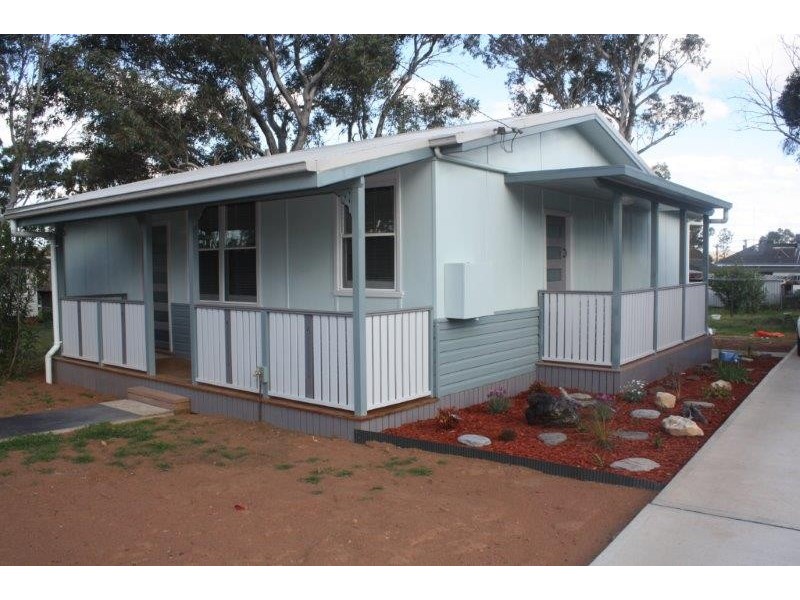 6 Irwin Street, Coolah NSW 2843