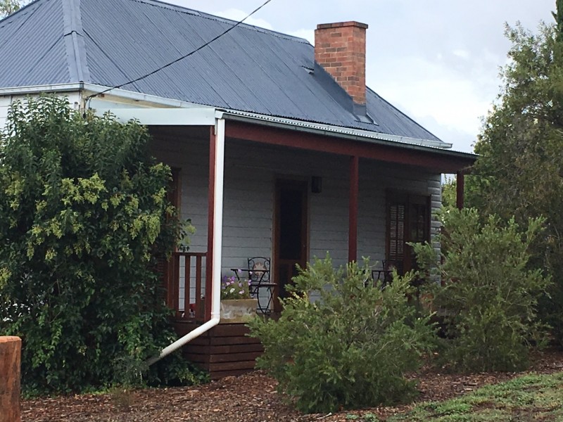 17 Scott Street, Cassilis NSW 2329