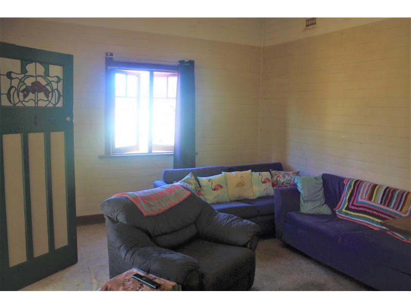 11 Oban Street, Coolah NSW 2843