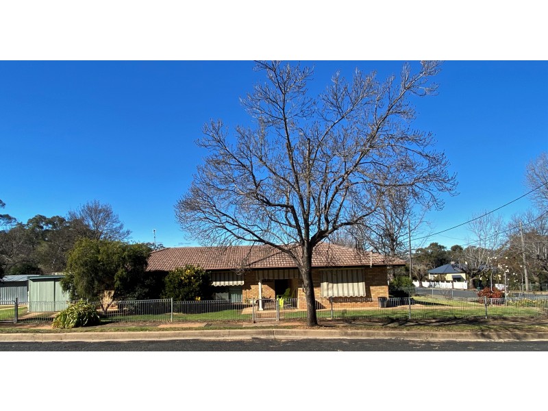 109 Martin Street, Coolah NSW 2843