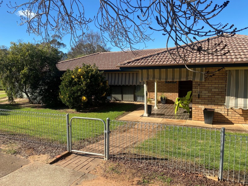 109 Martin Street, Coolah NSW 2843